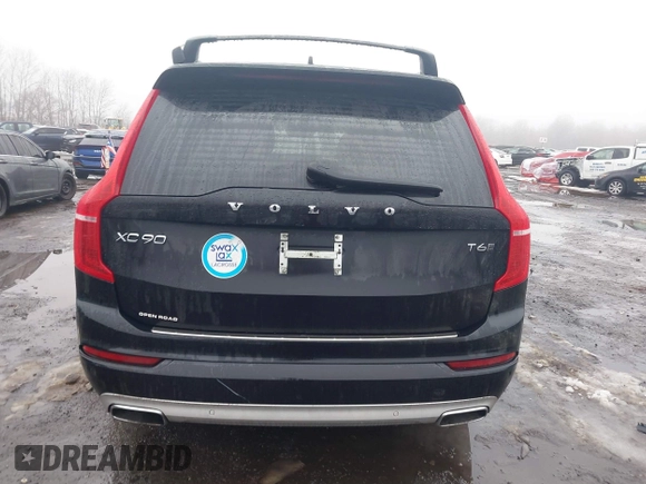 2021 Volvo XC90 Momentum z VIN YV4A22PK5M1711997, wystawiony jako IAAI lot #41548069 z przebiegiem 62 672 mil mil oraz . Historia ofert i sprzedaży dostępna na DreamBid. Obrazek 16.