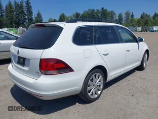 2014 Volkswagen Jetta TDI w/Sunroof & Nav with VIN 3VWPL7AJ2EM615172, listed as a IAAI auction lot 42809695 with 116,599 mi miles and . Bid and sale history available at DreamBid. Image 4.