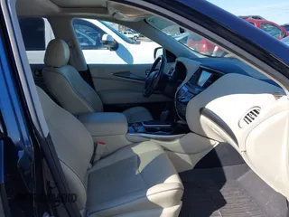 2017 Infiniti QX60 with VIN 5N1DL0MN6HC520790, listed as a IAAI auction lot 41475529 with 146,236 mi miles and . Bid and sale history available at carsss.com. Image 5.
