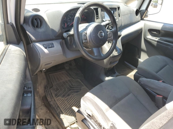 2017 Nissan NV200 S z VIN 3N6CM0KN3HK700106, wystawiony jako Copart lot #57971955 z przebiegiem 183 147 mil mil oraz Czysty tytuł • Clean title. Historia ofert i sprzedaży dostępna na DreamBid. Obrazek 8.