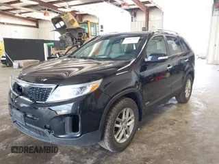 2014 Kia Sorento LX with VIN 5XYKTCA64EG541574, listed as a IAAI auction lot 42067910 with 144,234 mi miles and . Bid and sale history available at carsss.com. Image 18.