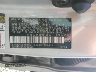 2005 Toyota Camry STD z VIN 4T1BE32KX5U540557, wystawiony jako Copart lot #50408435 z przebiegiem 268 848 mil mil oraz Szkoda całkowita • Salvage title. Historia ofert i sprzedaży dostępna na DreamBid. Obrazek 12.