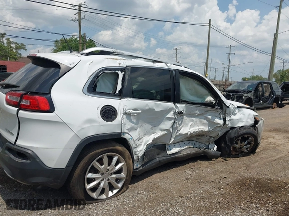 2014 Jeep Cherokee Limited с VIN 1C4PJMDB3EW158982, выставлен на аукционе IAAI как лот 42573775 с пробегом Не указан миль и . История ставок и продаж доступна на DreamBid. Изображение 13.
