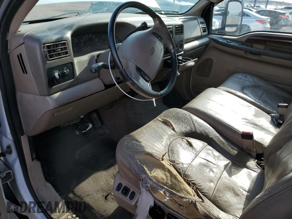 2000 Ford F-250 XL with VIN 1FTNX21FXYEE45263, listed as a Copart auction lot 55044075 with 451,212 mi miles and Salvage title. Bid and sale history available at DreamBid. Image 8.