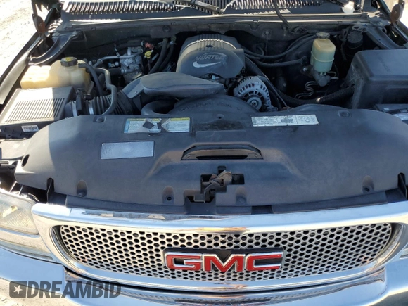 2001 GMC Yukon SLT with VIN 1GKEK13TX1J168370, listed as a Copart auction lot 50636635 with 276,374 mi miles and Salvage Title. Bid and sale history available at carsss.com. Image 13.