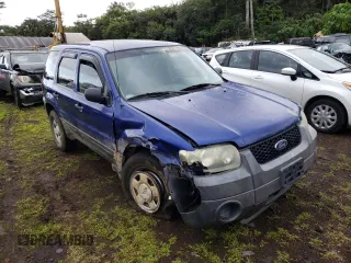 2005 Ford Escape XLS Value с VIN 1FMYU02Z35KA37621, выставлен на аукционе Copart как лот 44817004 с пробегом Не указан миль и Списание • Salvage title. История ставок и продаж доступна на DreamBid. Изображение 4.