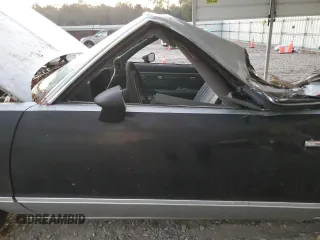 1985 Chevrolet El Camino z VIN 3GCCW80H2FS917457, wystawiony jako Copart lot #76519754 z przebiegiem 53 850 mil mil oraz Szkoda całkowita • Salvage title. Historia ofert i sprzedaży dostępna na DreamBid. Obrazek 7.
