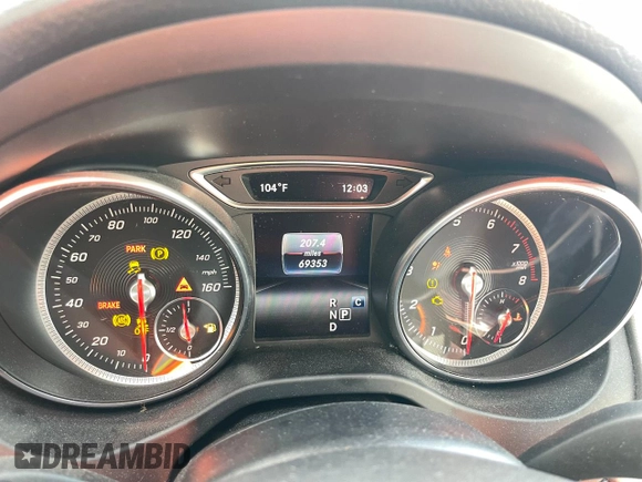 2019 Mercedes-Benz CLA 250 z VIN WDDSJ4EB2KN698940, wystawiony jako Copart lot #54747905 z przebiegiem 69 353 mil mil oraz Nie do naprawy • Non repairable. Historia ofert i sprzedaży dostępna na DreamBid. Obrazek 9.