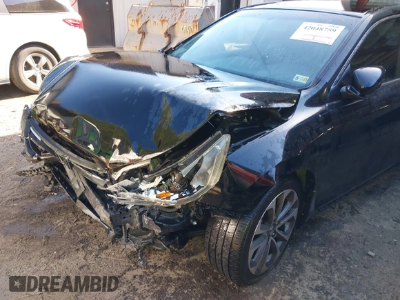 2014 Honda Accord Sport with VIN 1HGCR2F52EA214654, listed as a IAAI auction lot 42048759 with 165,197 mi miles and . Bid and sale history available at carsss.com. Image 6.