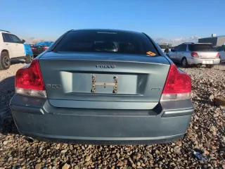 2005 Volvo S60 with VIN YV1RS592652436053, listed as a Copart auction lot 43177585 with 155,537 mi miles and Salvage Title. Bid and sale history available at carsss.com. Image 6.