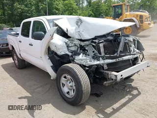 2007 Toyota Tacoma PreRunner z VIN 5TEJU62N77Z327977, wystawiony jako IAAI lot #42450935 z przebiegiem 140 983 mil mil oraz . Historia ofert i sprzedaży dostępna na DreamBid. Obrazek 6.