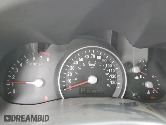 2011 Kia Sedona LX with VIN KNDMG4C79B6364284, listed as a Copart auction lot 70385124 with 308,471 mi miles and Clean Title. Bid and sale history available at carsss.com. Image 9.