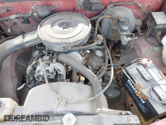1992 Dodge Dakota "S" with VIN 1B7FL26X3NS677489, listed as a IAAI auction lot 42167931 with 108,582 mi miles. Bid and sale history available at carsss.com. Image 10.
