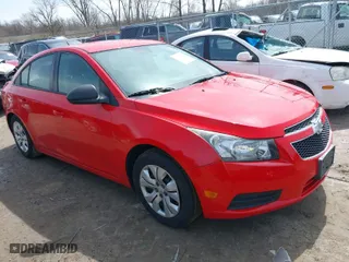 2014 Chevrolet Cruze LS with VIN 1G1PA5SH7E7409972, listed as a IAAI auction lot 41919562 with 111,777 mi miles. Bid and sale history available at carsss.com. Image 1.