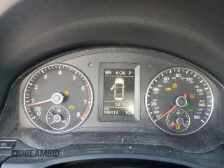 2012 Volkswagen Eos Komfort с VIN WVWBW7AH1CV006501, выставлен на аукционе Copart как лот 84711084 с пробегом 106 113 миль миль и Списание • Salvage title. История ставок и продаж доступна на DreamBid. Изображение 9.