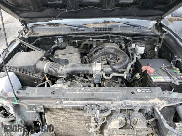 2019 Toyota Tacoma SR5 with VIN 3TMAZ5CN9KM090828, listed as a Copart auction lot 49498715 with 118,551 mi miles and Salvage title. Bid and sale history available at DreamBid. Image 11.