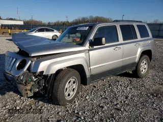 2016 Jeep Patriot Sport z VIN 1C4NJPBA9GD744555, wystawiony jako Copart lot #48513475 z przebiegiem 102 532 mil mil oraz Szkody całkowita. Historia ofert i sprzedaży dostępna na DreamBid. Obrazek 1.