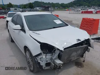 2014 Buick Verano z VIN 1G4PP5SK2E4167607, wystawiony jako IAAI lot #42403963 z przebiegiem 194 496 mil mil oraz . Historia ofert i sprzedaży dostępna na DreamBid. Obrazek 1.