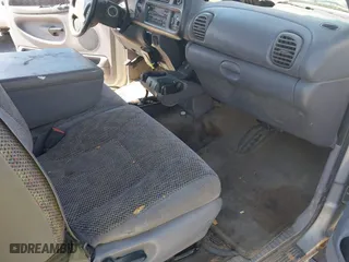 1998 Dodge Ram 1500 with VIN 3B7HF13Z2WG139147, listed as a IAAI auction lot 41874837 with 206,292 mi miles. Bid and sale history available at carsss.com. Image 5.