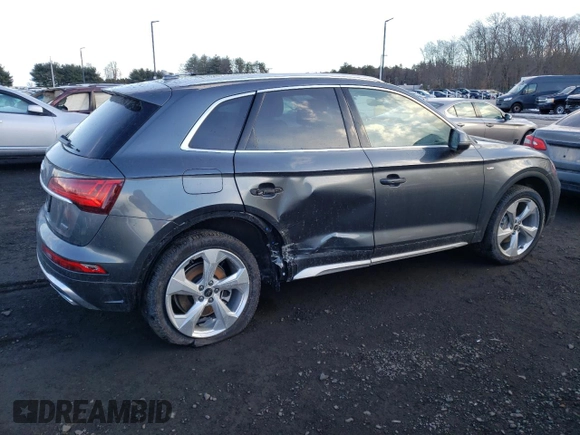 2024 Audi Q5 S line Premium Plus with VIN WA1EAAFYXR2138646, listed as a Copart auction lot 42294595 with 3,378 mi miles and Salvage Title. Bid and sale history available at carsss.com. Image 3.