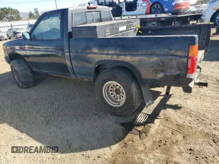 1996 Nissan Frontier XE z VIN 1N6SD11Y1TC316952, wystawiony jako Copart lot #79935534 z przebiegiem 254 022 mil mil oraz Czysty tytuł • Clean title. Historia ofert i sprzedaży dostępna na DreamBid. Obrazek 2.