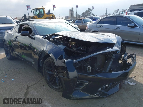 2018 Chevrolet Camaro 1LT z VIN 1G1FB1RS2J0124764, wystawiony jako IAAI lot #41428337 z przebiegiem 80 754 mil mil oraz . Historia ofert i sprzedaży dostępna na DreamBid. Obrazek 1.