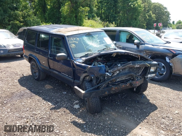 2000 Jeep Cherokee z VIN 1J4FF48S7YL120307, wystawiony jako IAAI lot #42818178 z przebiegiem 160 334 mil mil oraz . Historia ofert i sprzedaży dostępna na DreamBid. Obrazek 1.