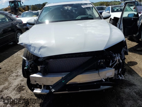 2019 Audi e-tron Prestige with VIN WA1VABGEXKB022962, listed as a Copart auction lot 46840743 with 22,368 mi miles. Bid and sale history available at carsss.com. Image 5.