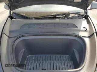 2024 Tesla Model Y Long Range with VIN 7SAYGDEE1RA266653, listed as a Copart auction lot 62277865 with 8,189 mi miles and Salvage title. Bid and sale history available at DreamBid. Image 12.