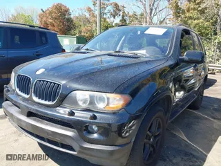 2004 BMW X5 3.0i with VIN 5UXFA13584LU32892, listed as a IAAI auction lot 41908811 with 217,448 mi miles. Bid and sale history available at carsss.com. Image 2.