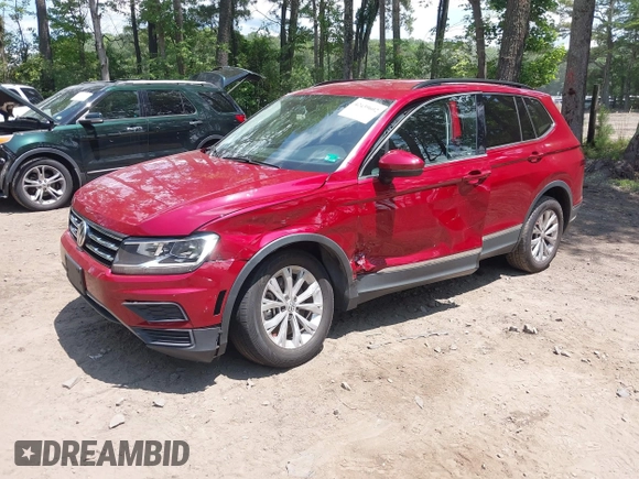 2018 Volkswagen Tiguan SEL with VIN 3VV3B7AX6JM073546, listed as a IAAI auction lot 42439602 with 97,109 mi miles and . Bid and sale history available at DreamBid. Image 2.