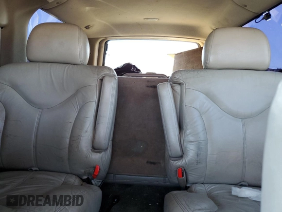 2001 GMC Yukon XL SLE with VIN 3GKFK16T31G132229, listed as a Copart auction lot 71603784 with 236,010 mi miles and Salvage Title. Bid and sale history available at carsss.com. Image 10.