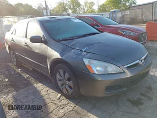 2006 Honda Accord EX-L z VIN 1HGCM56846A075171, wystawiony jako IAAI lot #41999070 z przebiegiem 281 264 mil mil oraz . Historia ofert i sprzedaży dostępna na DreamBid. Obrazek 1.
