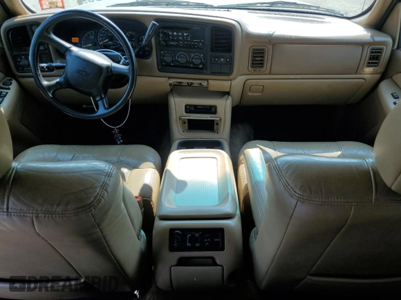 2000 Chevrolet Suburban LT with VIN 3GNFK16TXYG178606, listed as a Copart auction lot 71483564 with 127,696 mi miles and Clean Title. Bid and sale history available at carsss.com. Image 8.