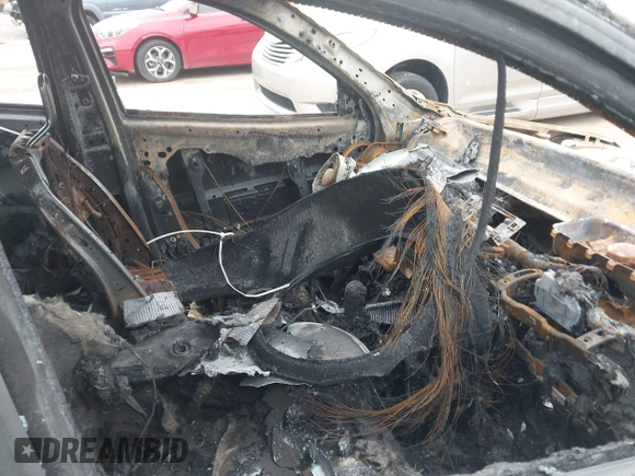 2021 Jeep Cherokee Latitude с VIN 1C4PJLCB2MD136896, выставлен на аукционе IAAI как лот 42260341 с пробегом Не указан миль и . История ставок и продаж доступна на DreamBid. Изображение 5.