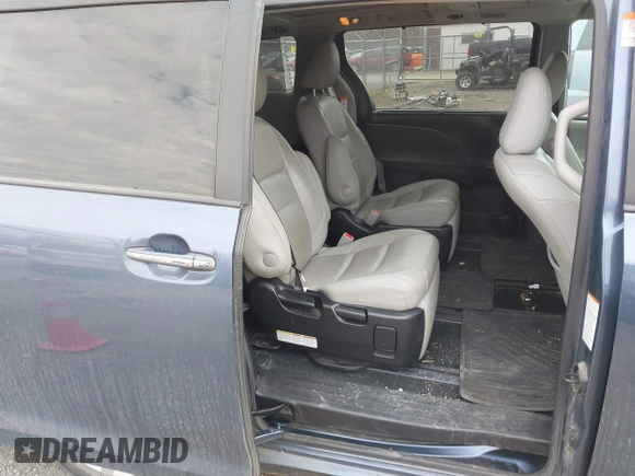 2017 Toyota Sienna XLE Auto Access Seat with VIN 5TDYZ3DC8HS802819, listed as a IAAI auction lot 41999201 with 154,186 mi miles and . Bid and sale history available at DreamBid. Image 8.