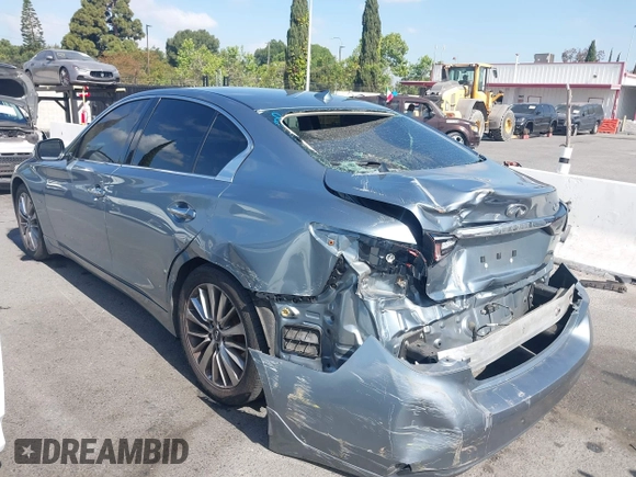 2018 Infiniti Q50 Luxe with VIN JN1EV7AP6JM363685, listed as a IAAI auction lot 42246139 with 42,375 mi miles and . Bid and sale history available at DreamBid. Image 3.