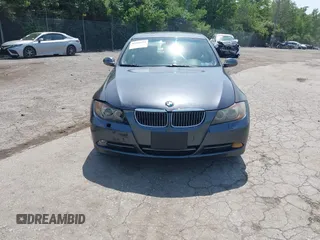 2006 BMW 3 Series 330xi z VIN WBAVD33526KV66724, wystawiony jako IAAI lot #42245554 z przebiegiem 221 017 mil mil oraz . Historia ofert i sprzedaży dostępna na DreamBid. Obrazek 6.