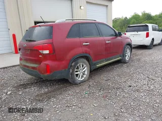 2014 Kia Sorento LX with VIN 5XYKT4A63EG493443, listed as a IAAI auction lot 42086216 with 126,482 mi miles. Bid and sale history available at carsss.com. Image 4.