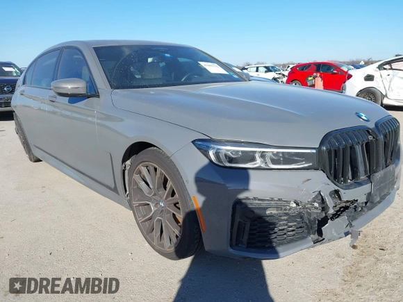 2022 BMW 7 Series 740i with VIN WBA7T2C06NCK24468, listed as a IAAI auction lot 41482722 with 1 mi miles. Bid and sale history available at carsss.com. Image 1.