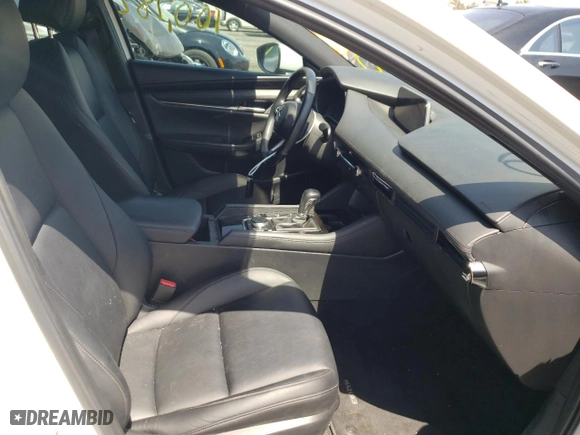 2019 Mazda Mazda3 Hatchback w/Preferred Pkg with VIN JM1BPAMMXK1140383, listed as a Copart auction lot 50467562 with 100,782 mi miles. Bid and sale history available at carsss.com. Image 5.