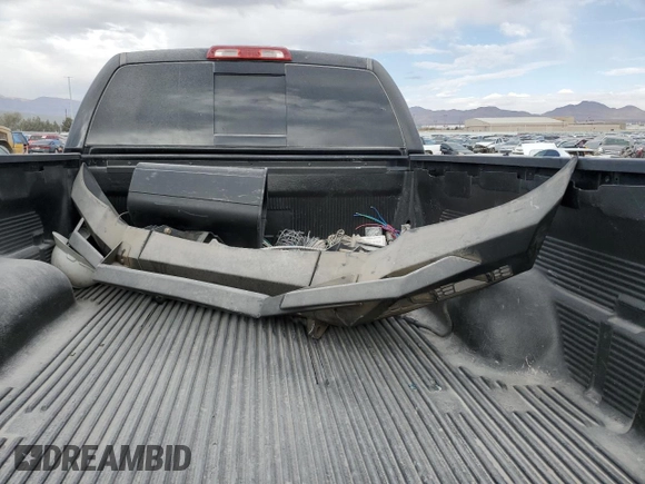 2013 Toyota Tundra z VIN 5TFUY5F17DX318332, wystawiony jako Copart lot #88794955 z przebiegiem 113 064 mil mil oraz Szkoda całkowita • Salvage title. Historia ofert i sprzedaży dostępna na DreamBid. Obrazek 14.