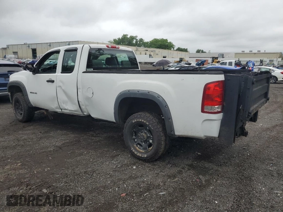 2013 GMC Sierra 2500HD Work Truck z VIN 1GT22ZC82DZ229449, wystawiony jako Copart lot #61175655 z przebiegiem Nie podano mil oraz Szkoda całkowita • Salvage title. Historia ofert i sprzedaży dostępna na DreamBid. Obrazek 2.