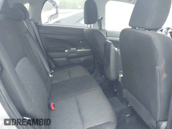 2021 Mitsubishi Outlander ES z VIN JA4ARUAU4MU025575, wystawiony jako IAAI lot #41937147 z przebiegiem 66 640 mil mil oraz . Historia ofert i sprzedaży dostępna na DreamBid. Obrazek 8.