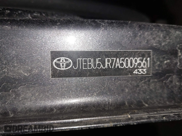 2010 Toyota 4Runner Trail with VIN JTEBU5JR7A5009561, listed as a IAAI auction lot 41543373 with Not Provided miles and . Bid and sale history available at DreamBid. Image 9.