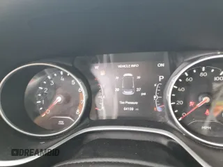 2019 Jeep Compass Altitude z VIN 3C4NJDBB5KT657021, wystawiony jako Copart lot #44572335 z przebiegiem 64 159 mil mil oraz Szkoda całkowita • Salvage title. Historia ofert i sprzedaży dostępna na DreamBid. Obrazek 9.