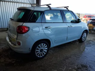 2014 FIAT 500L Easy with VIN ZFBCFABH7EZ020773, listed as a Copart auction lot 44234695 with 147,099 mi miles and Salvage Title. Bid and sale history available at DreamBid. Image 3.