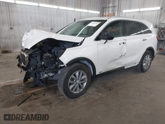 2017 Kia Sorento LX z VIN 5XYPGDA38HG281058, wystawiony jako IAAI lot #41966507 z przebiegiem 120 123 mil mil oraz . Historia ofert i sprzedaży dostępna na DreamBid. Obrazek 18.
