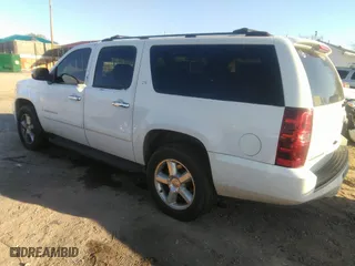 2007 Chevrolet Suburban LTZ with VIN 1GNFK16317J222022, listed as a IAAI auction lot 41879933 with 269,381 mi miles. Bid and sale history available at carsss.com. Image 3.