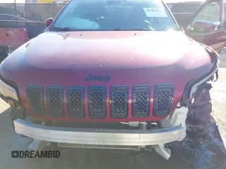 2021 Jeep Cherokee Altitude with VIN 1C4PJMLB1MD178417, listed as a IAAI auction lot 40769358 with 111,542 mi miles. Bid and sale history available at carsss.com. Image 6.